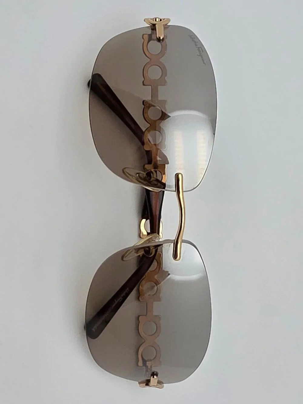 Salvatore Ferragamo 1055 Gold Gancini Frame Gold Mirror Rimless Sunglasses 61mm